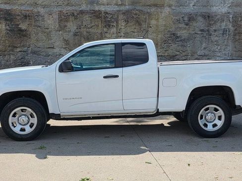Used 2022 Chevrolet Colorado W/T w/ WT Convenience Package image 3