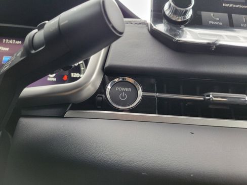 New 2025 Mitsubishi Outlander SE image 21