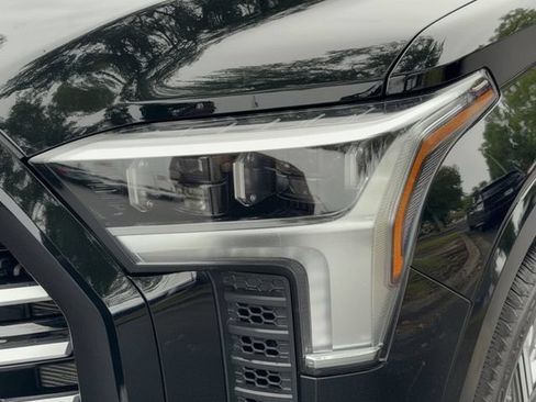 Used 2024 Toyota Tundra Capstone AWD/4WD image 10