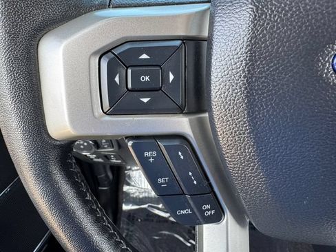 Used 2020 Ford F150 Lariat w/ Equipment Group 502A Luxury AWD/4WD image 22
