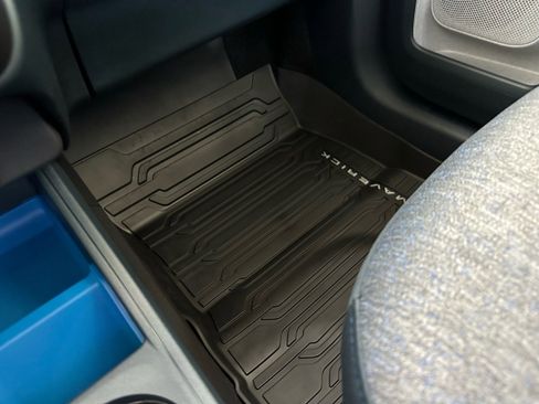 New 2026 Ford Maverick XLT w/ XLT Luxury Package FWD image 35