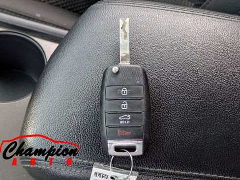 Used 2019 Kia Optima LX FWD image 27