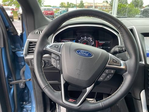 Certified 2019 Ford Edge ST w/ Equipment Group 401A AWD/4WD image 19