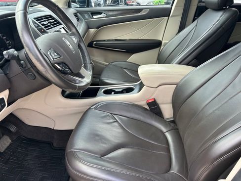Used 2017 Lincoln MKC Reserve AWD/4WD image 11