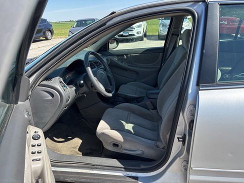 Used 2003 Oldsmobile Alero GL FWD image 27