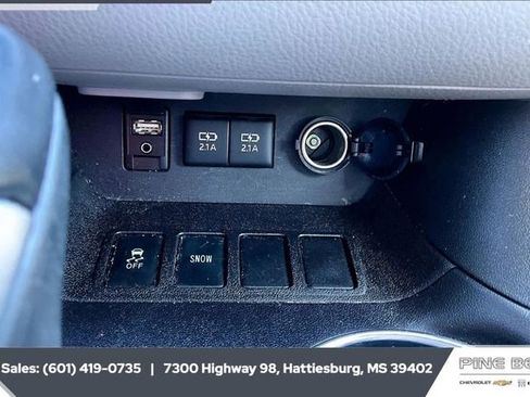 Used 2018 Toyota Highlander XLE image 23