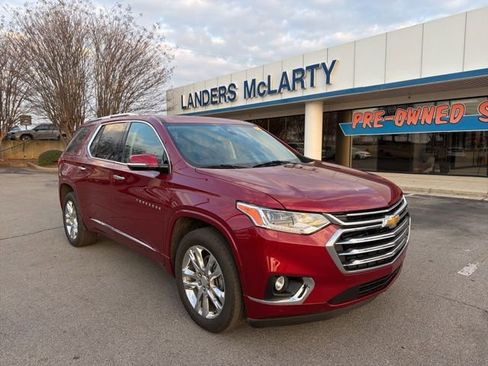 Used 2018 Chevrolet Traverse High Country image 1