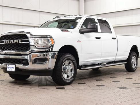 Used 2024 RAM 3500 Tradesman AWD/4WD image 3