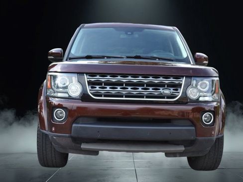 Used 2016 Land Rover LR4 HSE AWD/4WD image 3