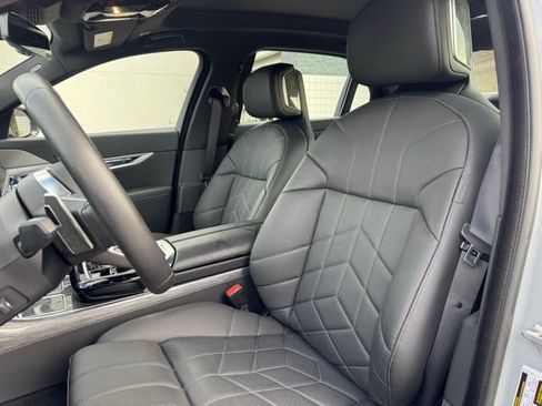 Certified 2024 BMW 760i xDrive AWD/4WD image 11
