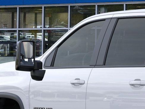 New 2026 Chevrolet Silverado 2500 LT image 12