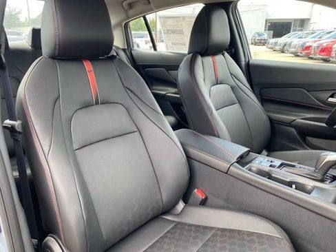 New 2027 Nissan Sentra SR w/ SR Premium Package FWD image 9