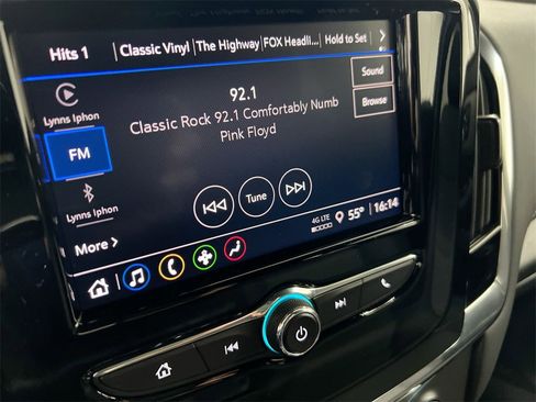 Used 2023 Chevrolet Traverse LT image 13