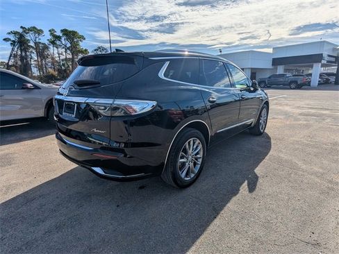Used 2023 Buick Enclave Avenir w/ Avenir Technology Package image 4