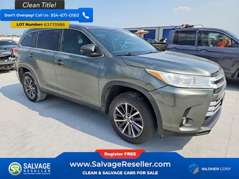 Used 2019 Toyota Highlander XLE FWD image 5