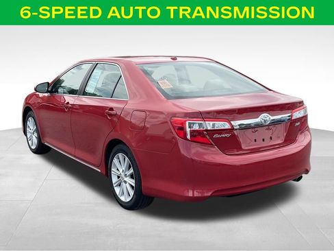 Used 2012 Toyota Camry XLE w/ Leather Pkg FWD image 10