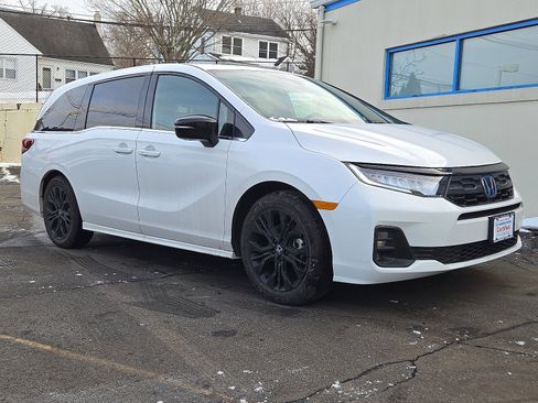 Certified 2026 Honda Odyssey Sport-L image 5