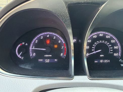 Used 2011 Toyota Avalon FWD image 18