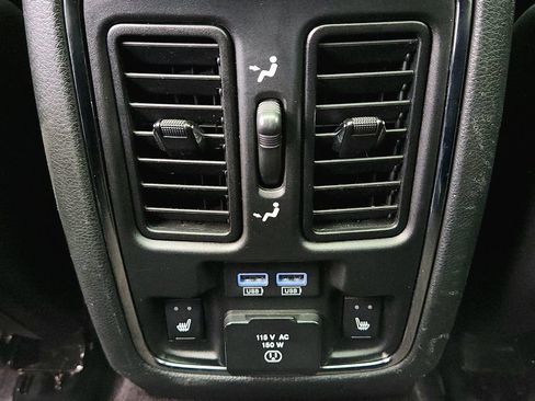 Used 2017 Jeep Grand Cherokee Limited w/ Luxury Group II AWD/4WD image 26