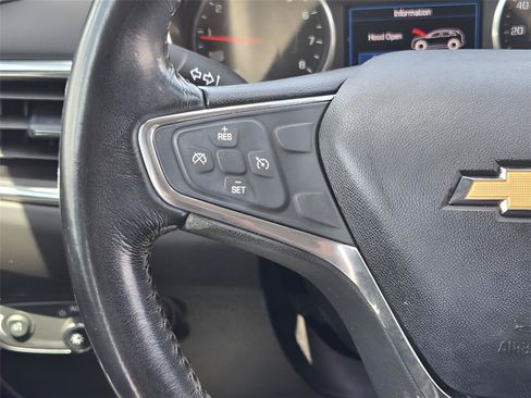 Used 2019 Chevrolet Equinox LT FWD image 27