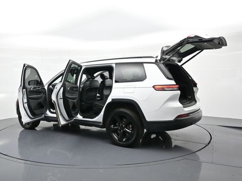 Used 2023 Jeep Grand Cherokee L Laredo AWD/4WD image 33