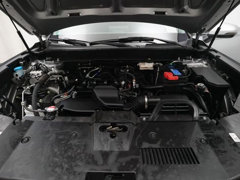 Certified 2023 Honda CR-V LX image 3