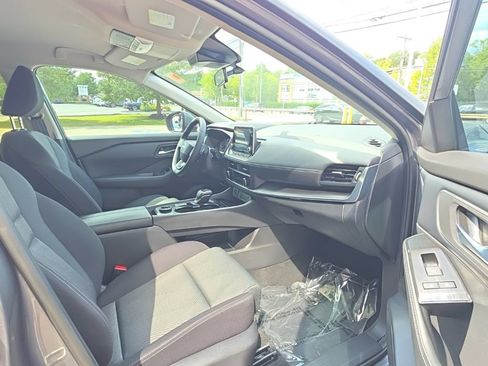 Used 2026 Nissan Rogue SV AWD/4WD image 15
