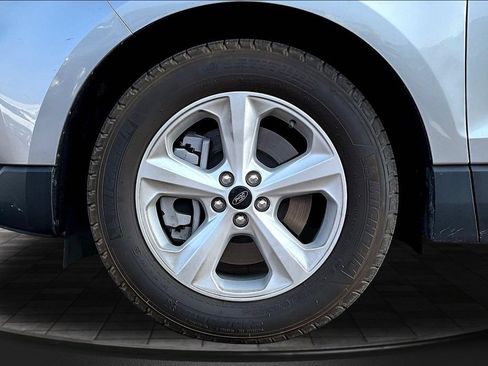 Used 2023 Ford Edge SE AWD/4WD image 27