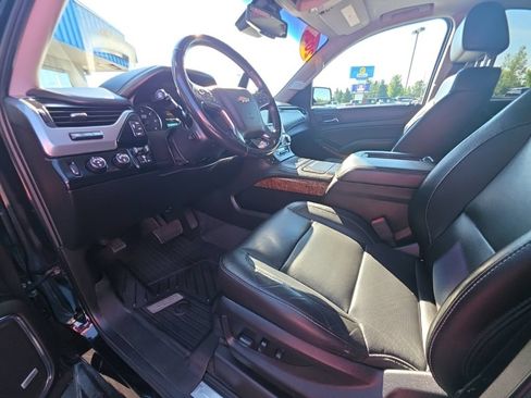 Used 2020 Chevrolet Suburban Premier w/ RST 6.2L Performance Edition AWD/4WD image 25