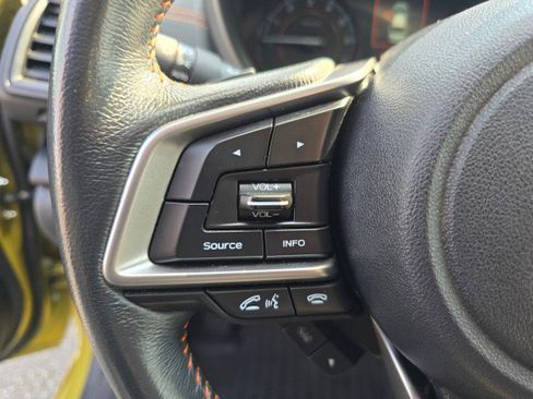 Used 2022 Subaru Crosstrek 2.0i Premium w/ Moonroof Package image 29