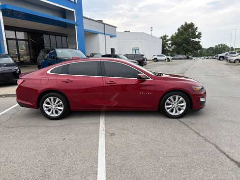 Used 2019 Chevrolet Malibu LT w/ LPO, Convenience Package 2 FWD image 2