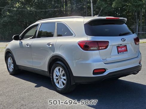 Used 2020 Kia Sorento LX w/ LX I4 Convenience Package FWD image 3