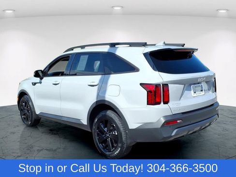 Used 2023 Kia Sorento S w/ Panoramic Sunroof Package AWD/4WD image 3