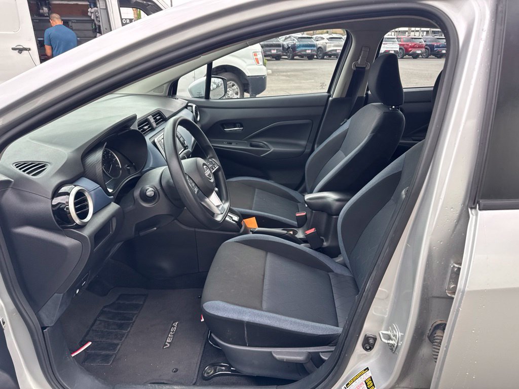 Used 2025 Nissan Versa SV FWD image 16