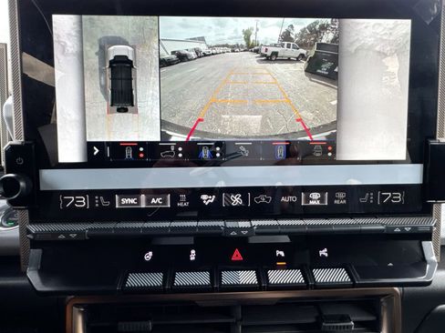 Used 2024 GMC Hummer EV 3X image 28