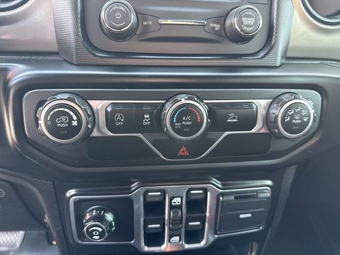 Used 2020 Jeep Gladiator Sport w/ Quick Order Package 24S image 40