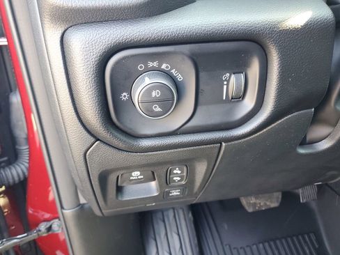 New 2025 RAM 1500 Big Horn AWD/4WD image 11