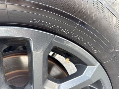 Used 2025 Toyota Tundra Platinum image 36