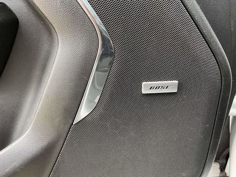 Used 2023 Chevrolet Suburban High Country image 22