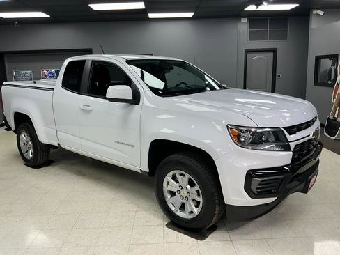 Used 2022 Chevrolet Colorado LT w/ Fleet Safety Package image 2