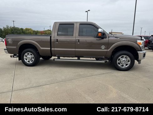 Used 2015 Ford F250 Lariat w/ Chrome Package image 29
