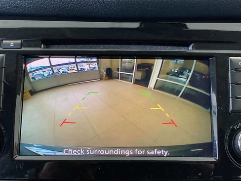 Used 2020 Nissan Rogue S image 20