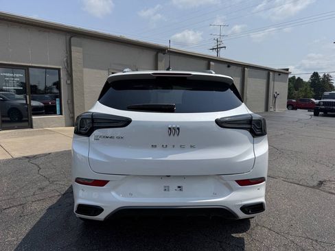 Used 2025 Buick Encore GX Avenir w/ Avenir Technology Package AWD/4WD image 6