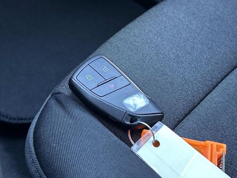 Used 2024 Chevrolet Colorado W/T w/ WT Convenience Package image 27