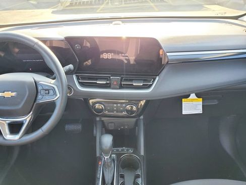 Certified 2024 Chevrolet TrailBlazer LT w/ LT Cold Weather Package FWD image 16