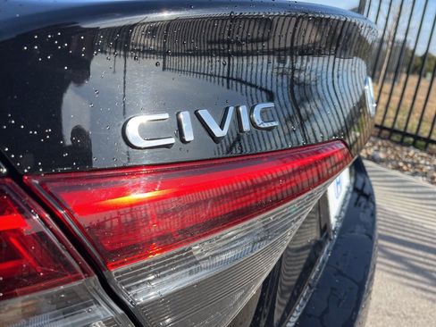 Used 2024 Honda Civic Sport image 8