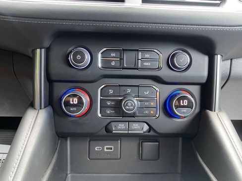 Used 2022 Chevrolet Tahoe LS RWD image 29