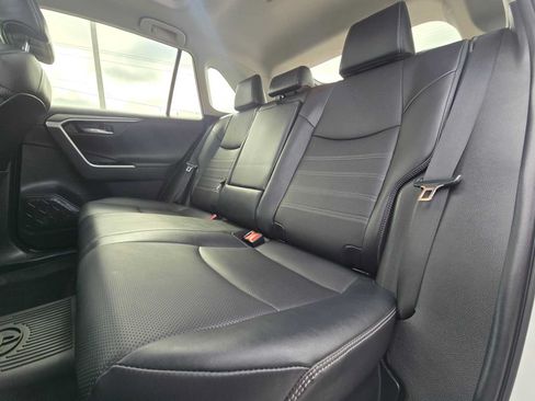 Used 2021 Toyota RAV4 Limited AWD/4WD image 17