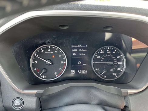 Used 2025 Subaru Ascent Premium AWD/4WD image 12