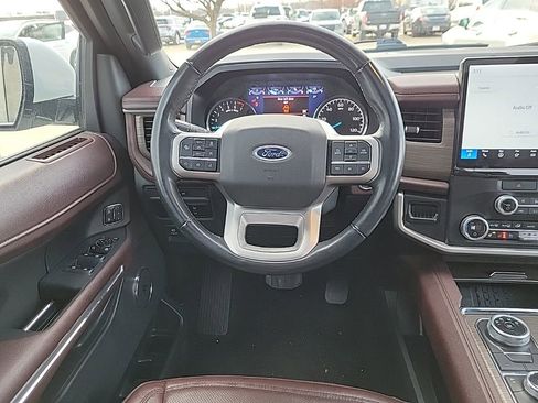 Used 2023 Ford Expedition Max Limited image 13